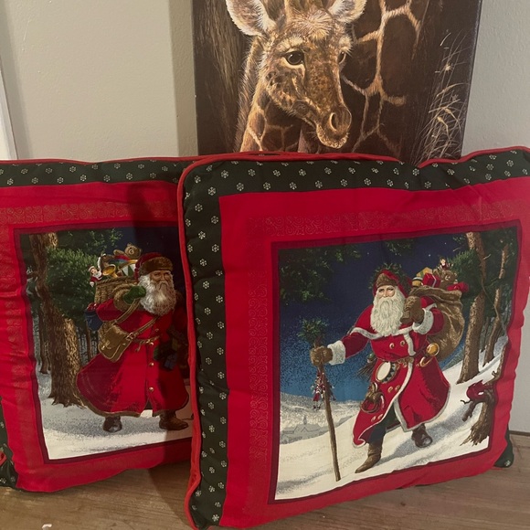 Santa Claus Holiday Pillows - Red and Green - Picture 6 of 6